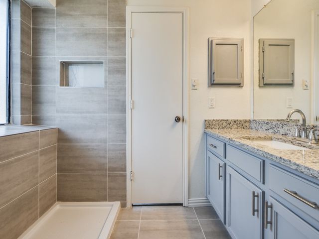 917 Westover Drive, Lancaster, TX 75134
