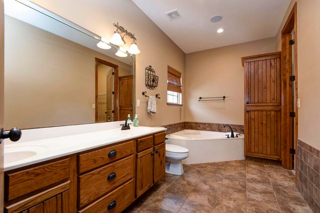 623 N Ritter Avenue, Nixa, MO 65714