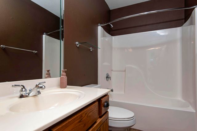 623 N Ritter Avenue, Nixa, MO 65714