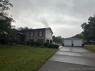 8614 Eagle Trail, Charlestown, IN 47111