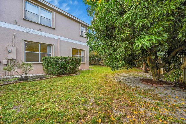 160 NW 97th Terrace, Coral Springs, FL 33071