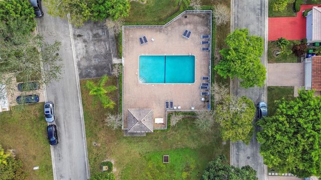 160 NW 97th Terrace, Coral Springs, FL 33071