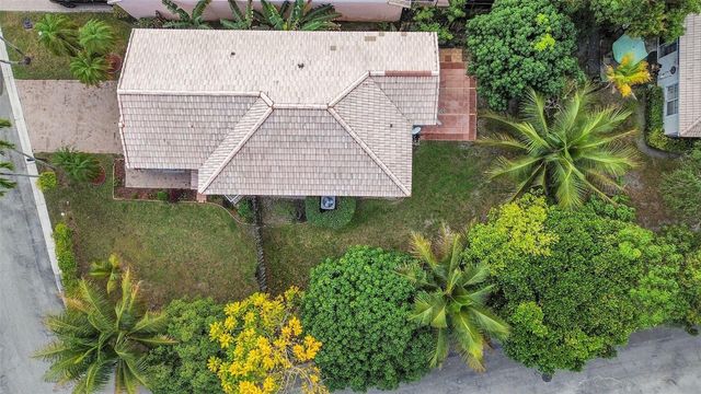 160 NW 97th Terrace, Coral Springs, FL 33071