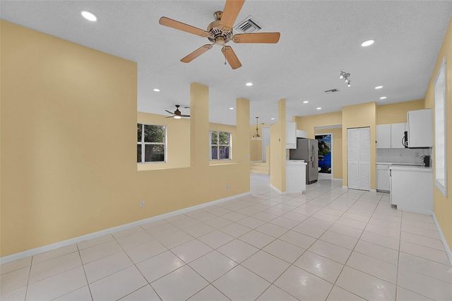 160 NW 97th Terrace, Coral Springs, FL 33071