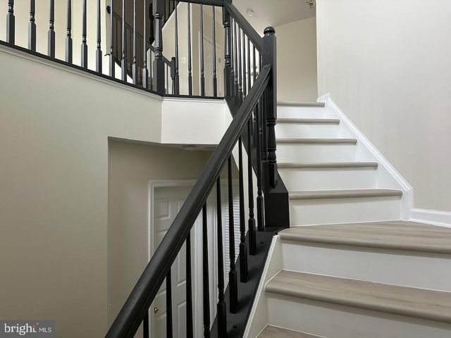 1310 SAUNDERS DR, Fredericksburg, VA 22401
