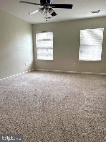 1310 SAUNDERS DR, Fredericksburg, VA 22401