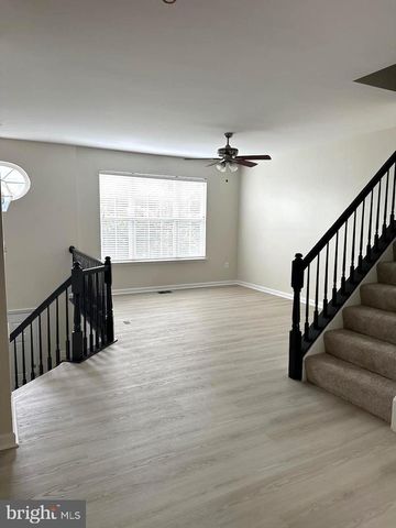 1310 SAUNDERS DR, Fredericksburg, VA 22401