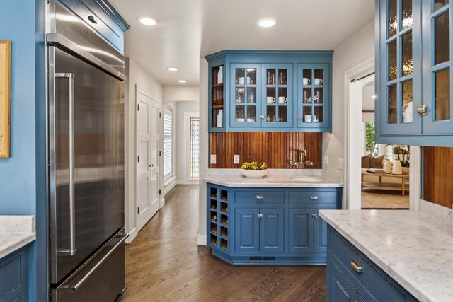 103 Toyon Court, Woodside, CA 94062