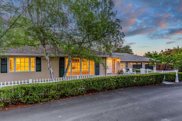 103 Toyon Court, Woodside, CA 94062