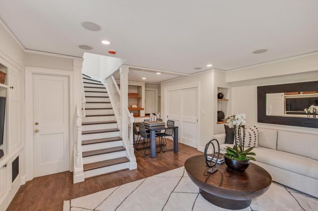 103 Toyon Court, Woodside, CA 94062