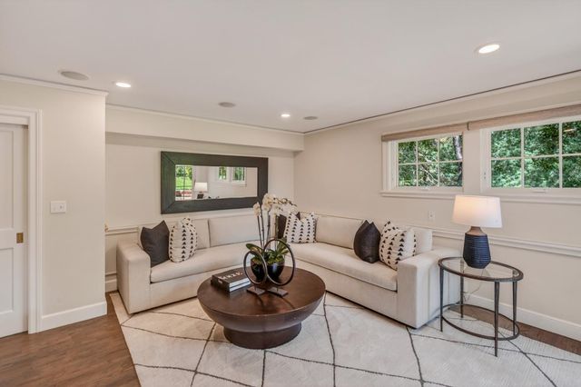 103 Toyon Court, Woodside, CA 94062