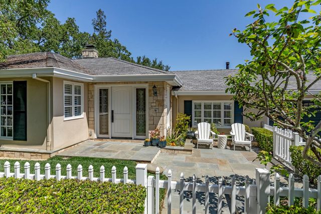 103 Toyon Court, Woodside, CA 94062