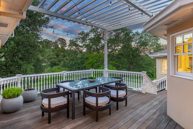 103 Toyon Court, Woodside, CA 94062