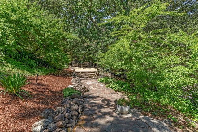 103 Toyon Court, Woodside, CA 94062