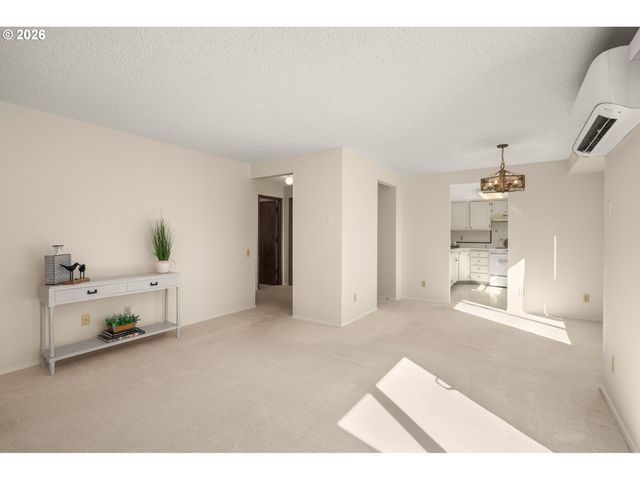 10820 Sw MEADOWBROOK Dr 62, Portland, OR 97224