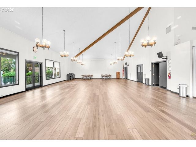 10820 Sw MEADOWBROOK Dr 62, Portland, OR 97224