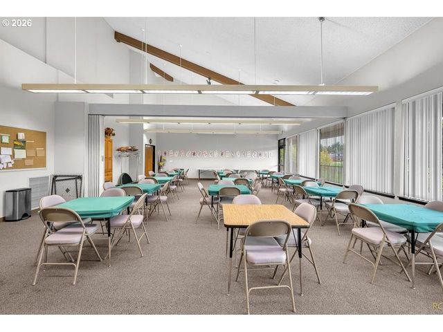 10820 Sw MEADOWBROOK Dr 62, Portland, OR 97224