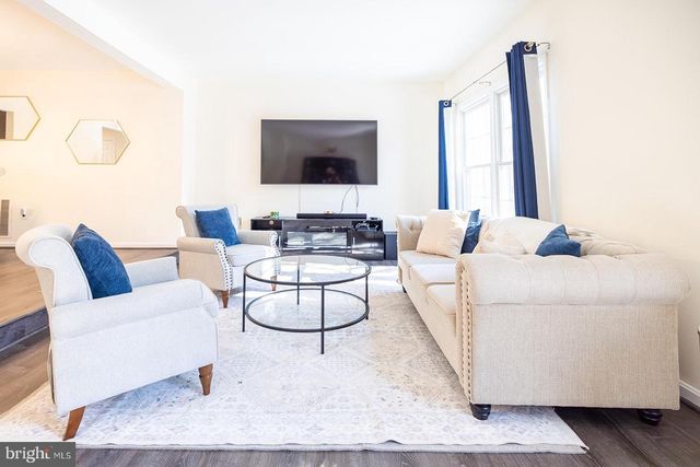 8009 BETHELEN WOODS LN, Springfield, VA 22153