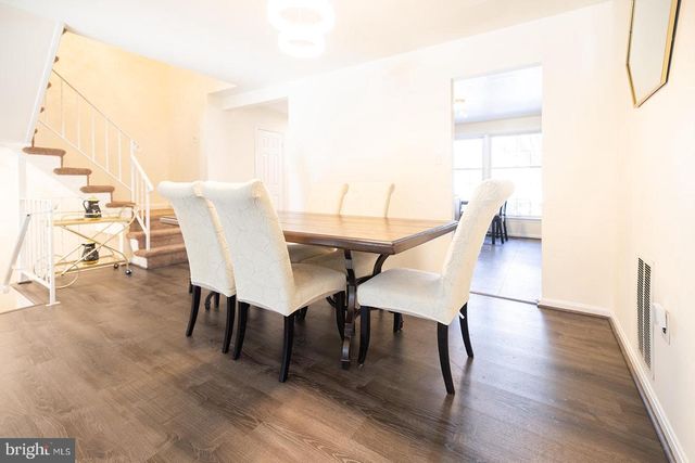 8009 BETHELEN WOODS LN, Springfield, VA 22153