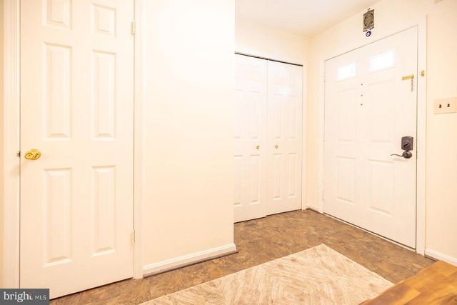 8009 BETHELEN WOODS LN, Springfield, VA 22153