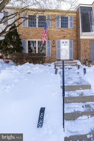 8009 BETHELEN WOODS LN, Springfield, VA 22153