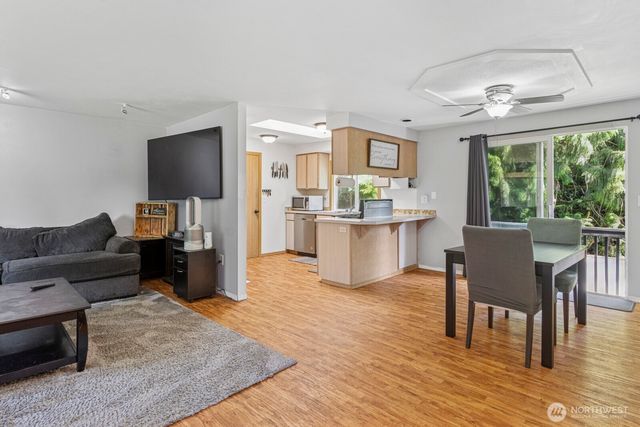 1717 14th Ave SE, Olympia, WA 98501