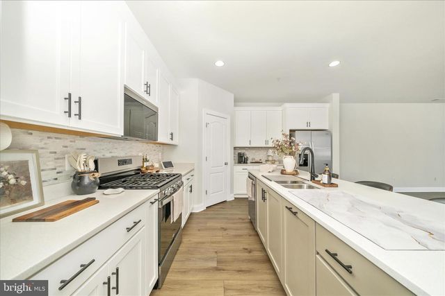 19604 LAVENDER LN, Hagerstown, MD 21742