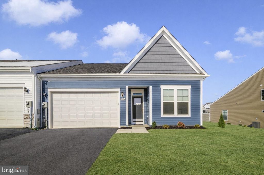 19604 LAVENDER LN, Hagerstown, MD 21742