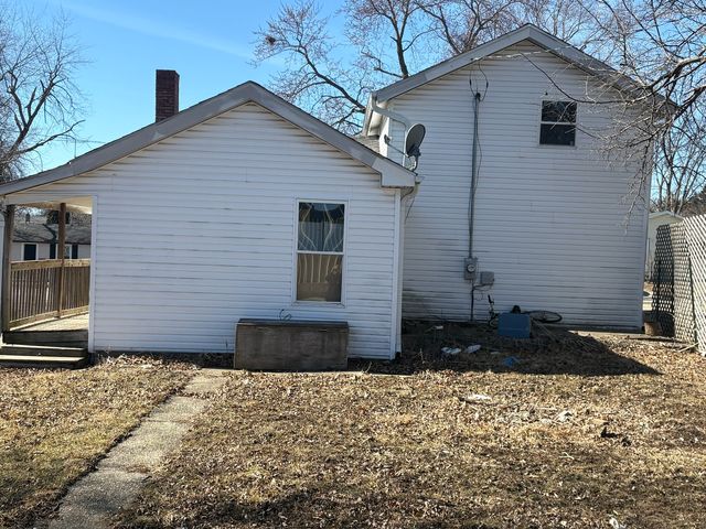 221 N 9th Street, Rochelle, IL 61068