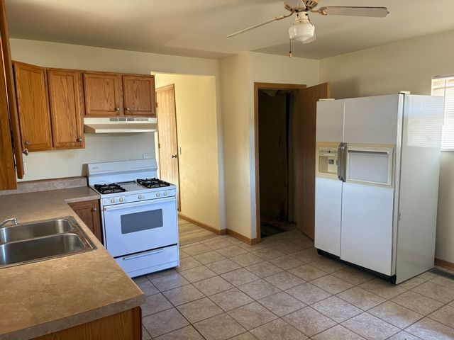 221 N 9th Street, Rochelle, IL 61068