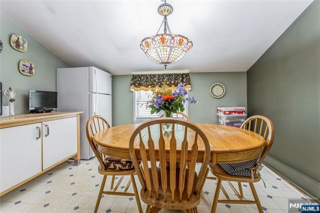 87 Palisade Avenue, Emerson, NJ 07630