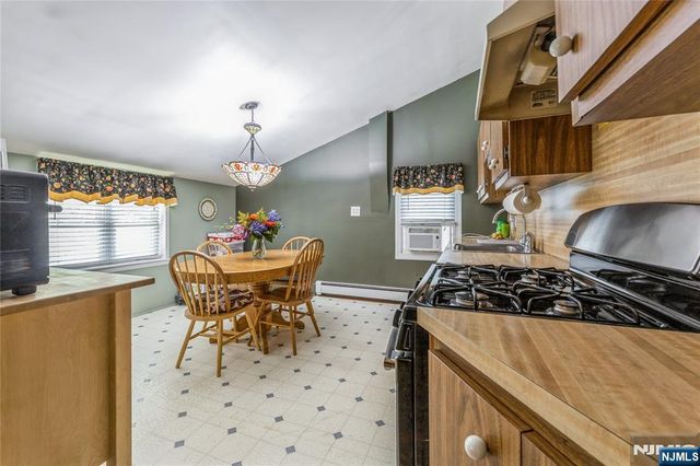 87 Palisade Avenue, Emerson, NJ 07630