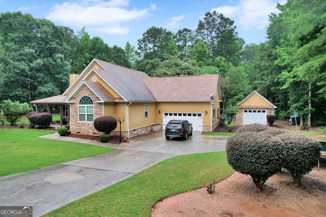 149 Marina Circle, Jackson, GA 30233