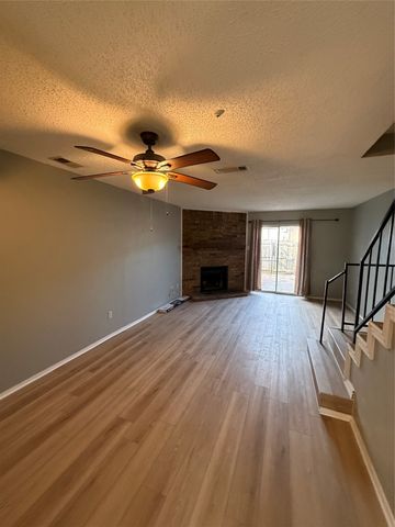 701 Lee Street 2A, Mesquite, TX 75149