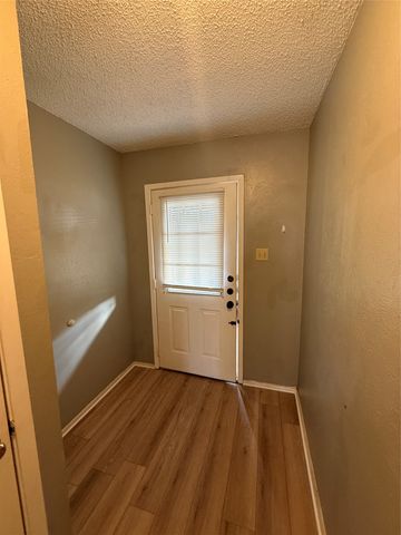 701 Lee Street 2A, Mesquite, TX 75149