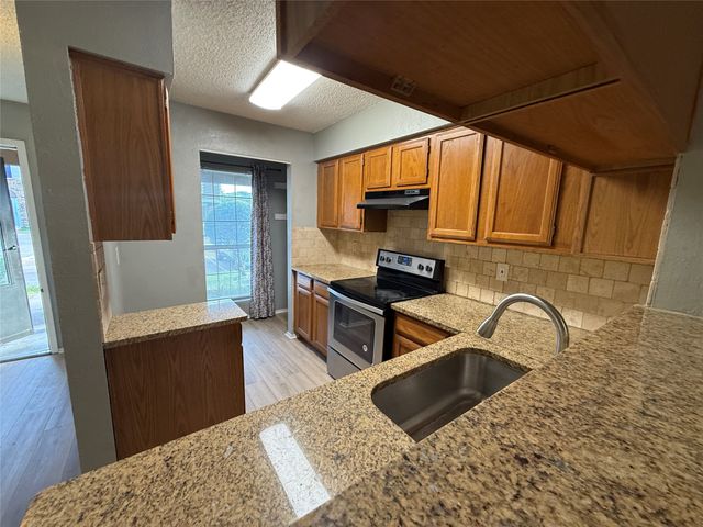 701 Lee Street 2A, Mesquite, TX 75149