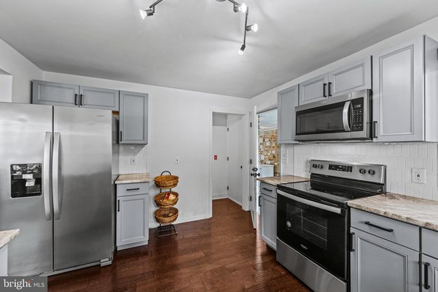 75 S COLONIAL AVE, Westminster, MD 21157