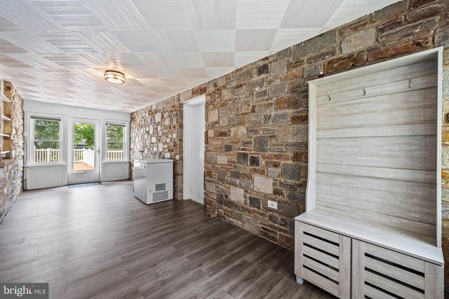 75 S COLONIAL AVE, Westminster, MD 21157
