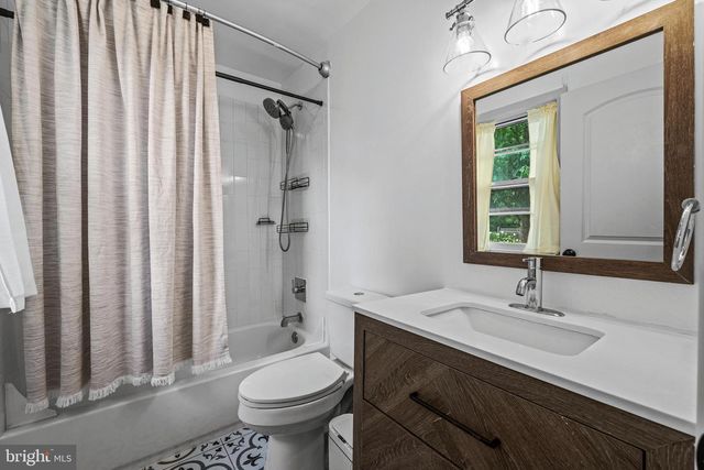75 S COLONIAL AVE, Westminster, MD 21157