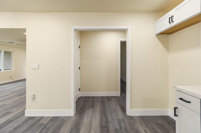 1676 W Putnam Avenue, Porterville, CA 93257