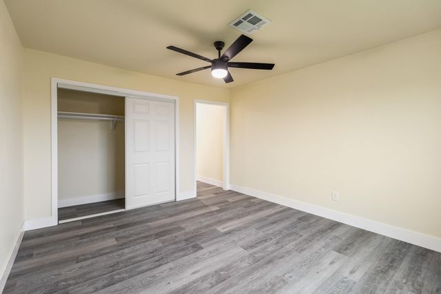 1676 W Putnam Avenue, Porterville, CA 93257