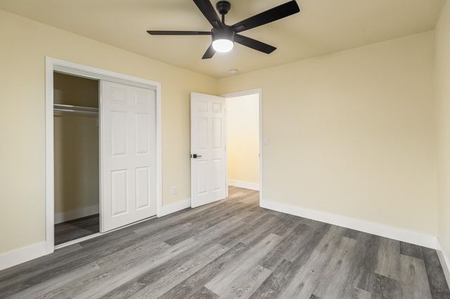 1676 W Putnam Avenue, Porterville, CA 93257