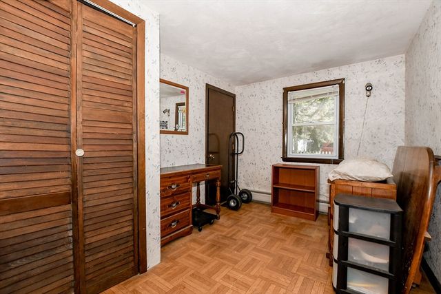 9 White Pine Ave, Wareham, MA 02576