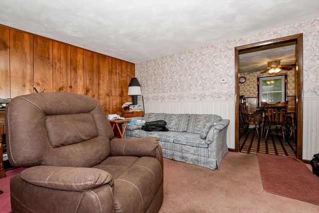 9 White Pine Ave, Wareham, MA 02576