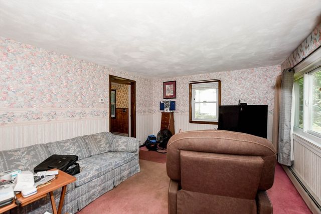 9 White Pine Ave, Wareham, MA 02576