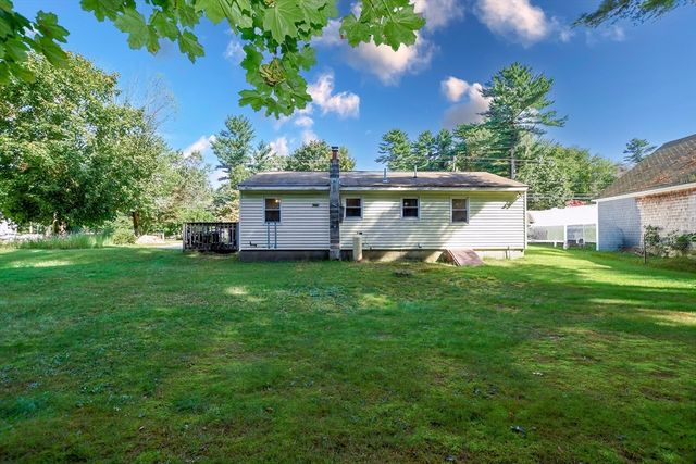 9 White Pine Ave, Wareham, MA 02576
