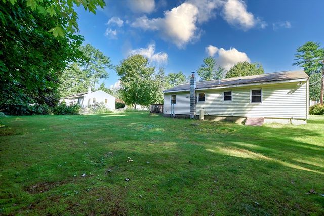9 White Pine Ave, Wareham, MA 02576