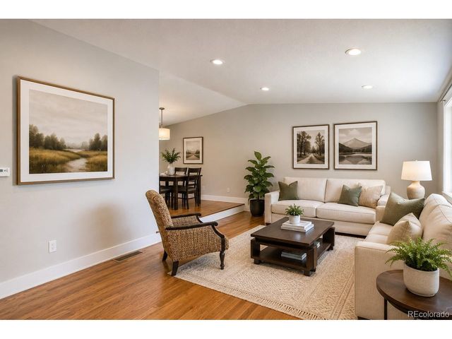 7197 S Fairfax Ct, Centennial, CO 80122