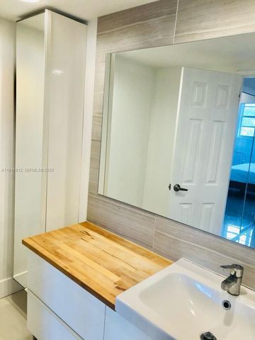 4001 S Ocean Drive 2H, Hollywood, FL 33019
