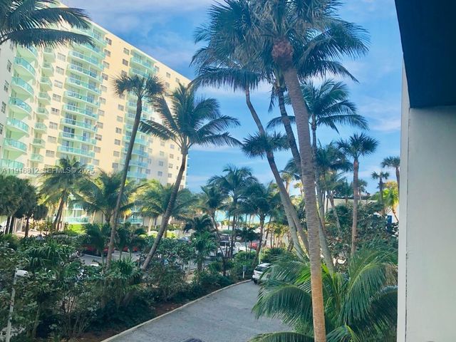 4001 S Ocean Drive 2H, Hollywood, FL 33019
